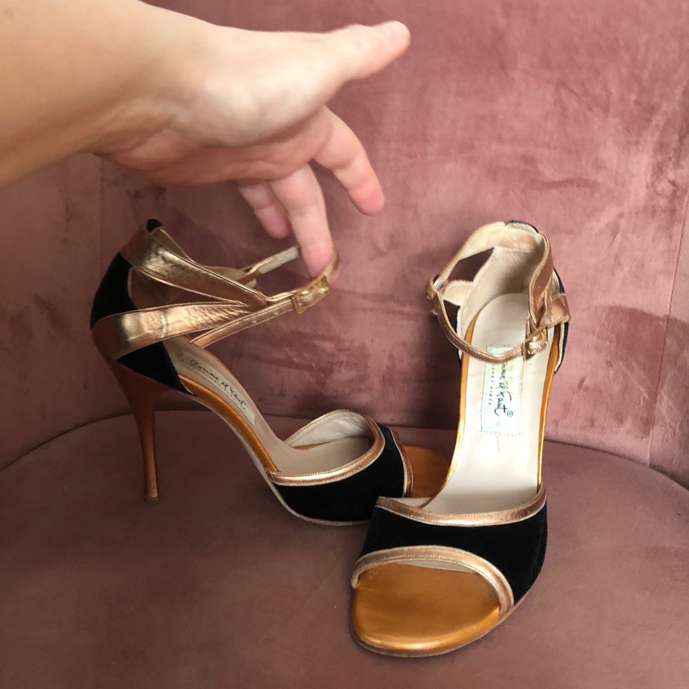 Comme il faut Argentine tango shoes Sz 8 (38 Ar) Black Velvet & Copper Leather